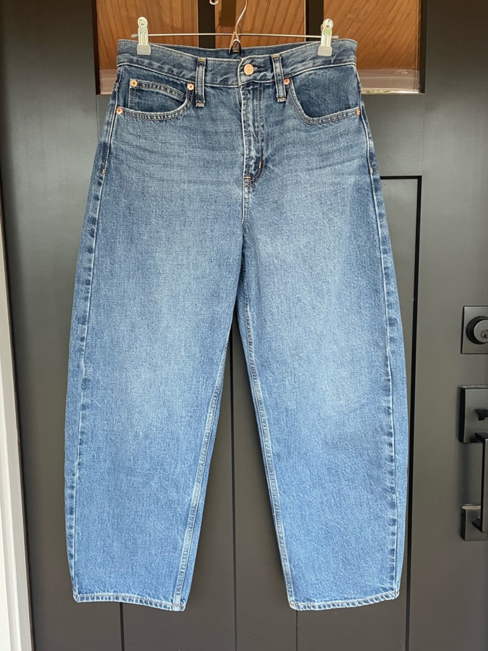 Gap High Rise Barrel Jeans